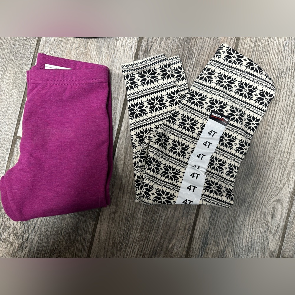 Kirkland Signature Girls Leggings Snowflake Design/Solid Purple 2 Pack  NWT